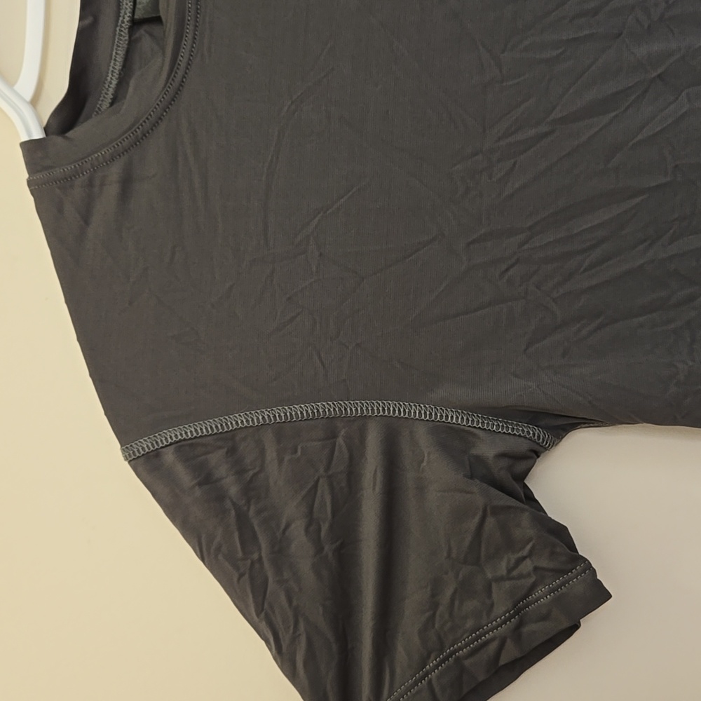 Exercise Shirt - Picture 3 of 4